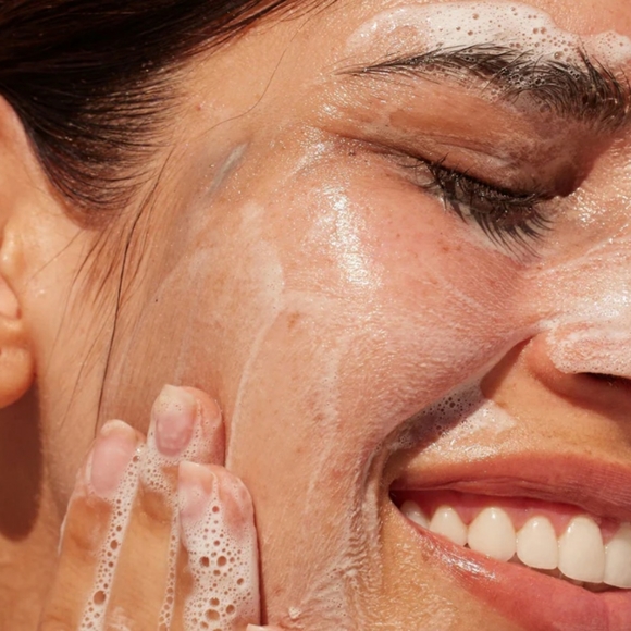 Kopari Marine Clean Purifying Gel Cleanser - Picture 4 of 8
